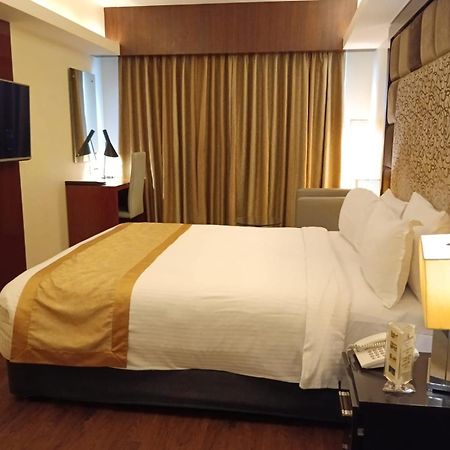 Hotel Oxina Lygon Tiruchirappalli Exterior foto